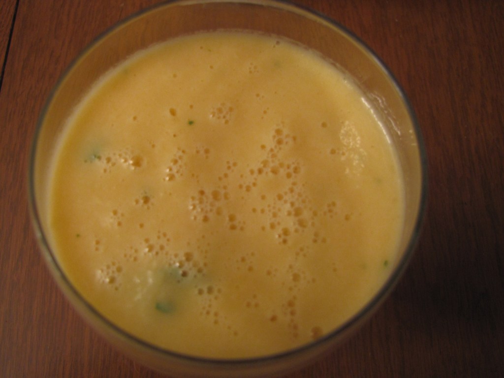 cantaloupe ginger smoothie 2