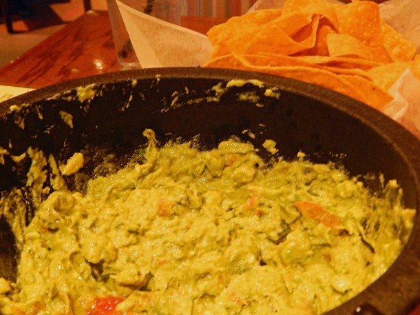 1900 Mexican Grill Guac and Chips