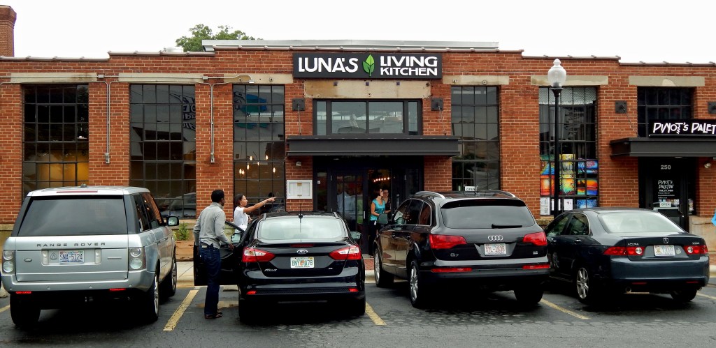 Front of Luna's Living Kitchen