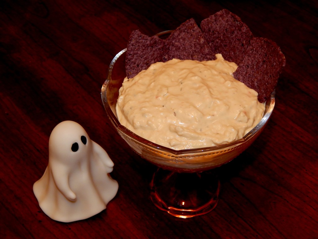 Smoked White Bean Hummus Blue Chips 2