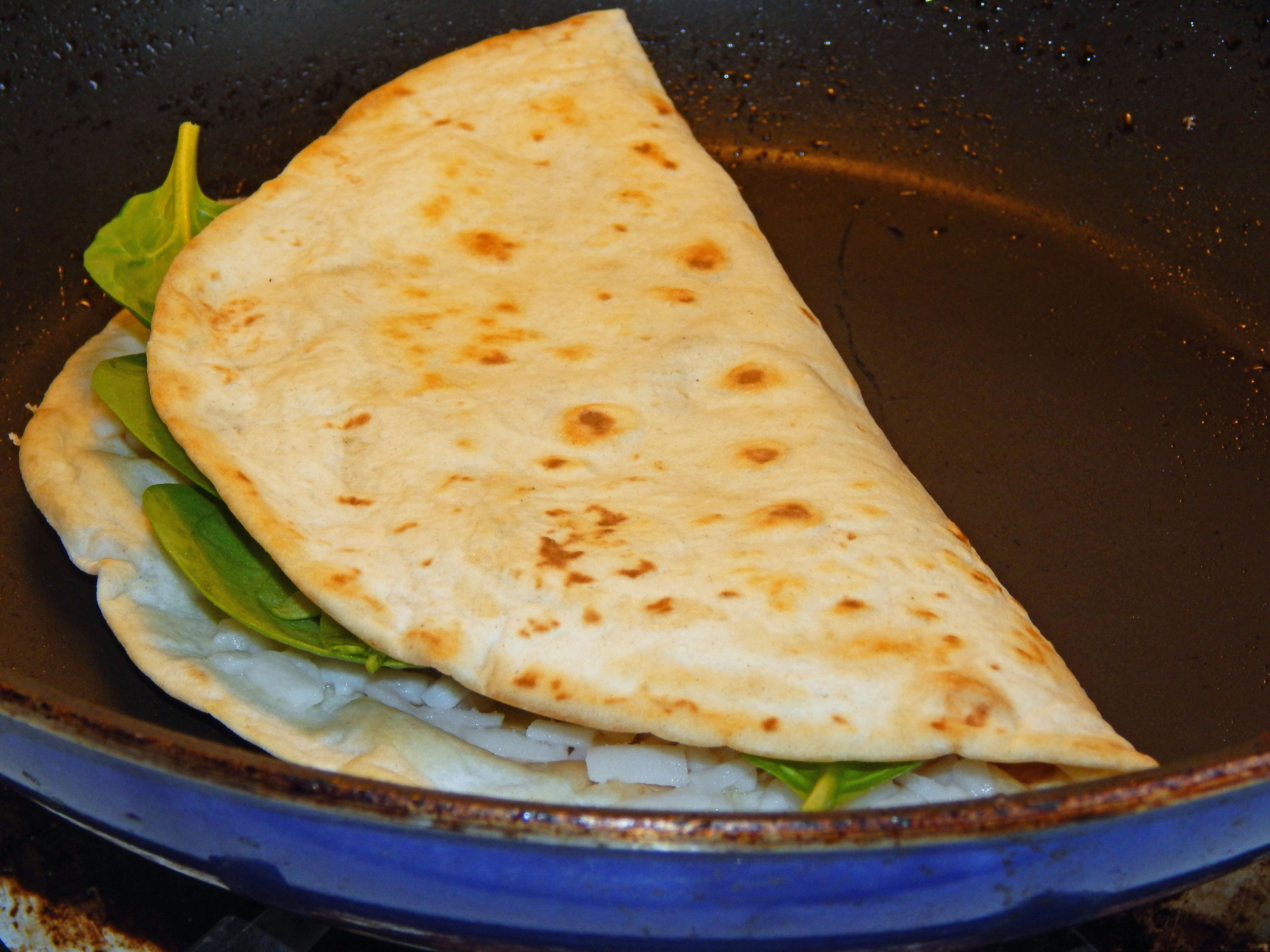 vegan-quesadilla-fold