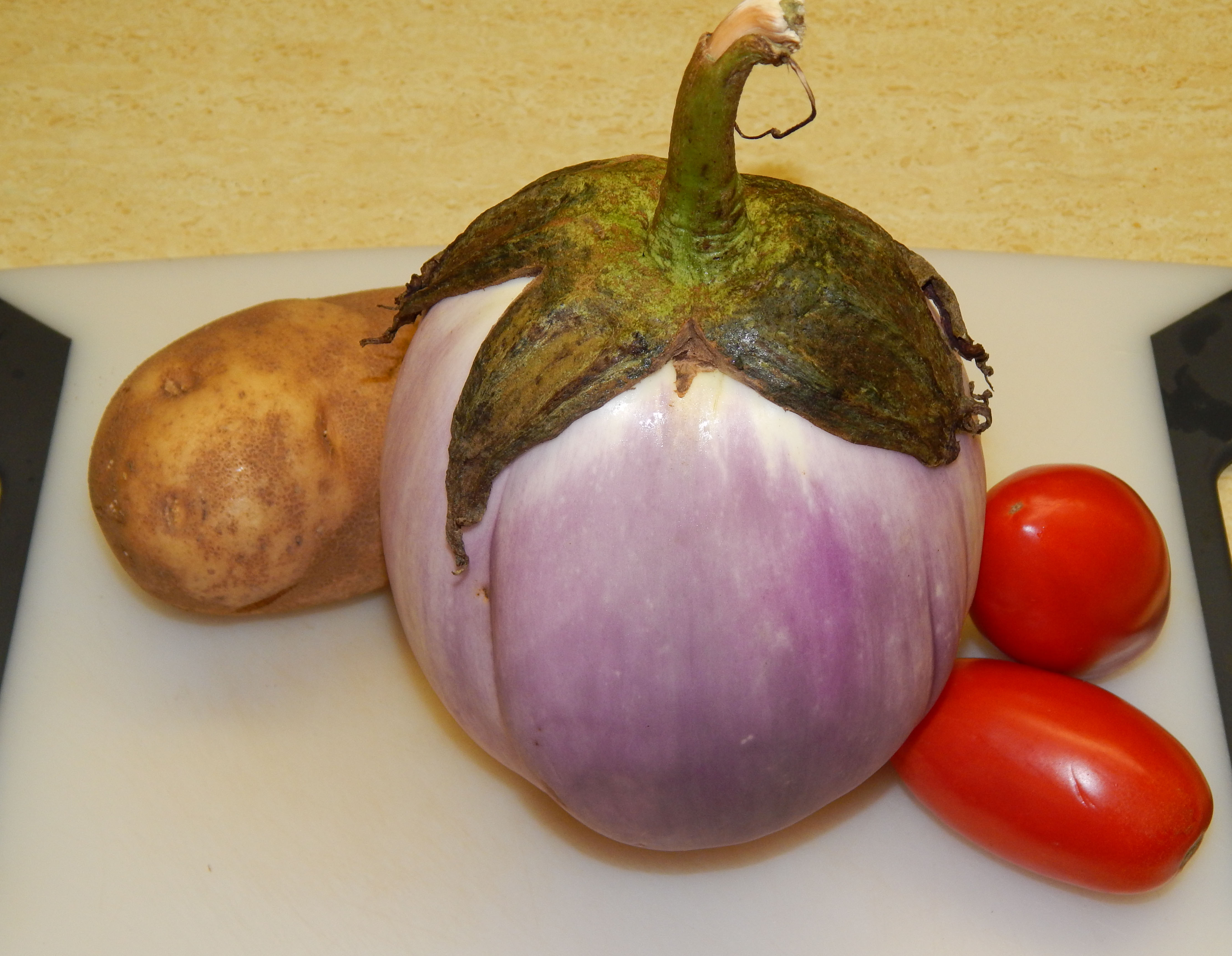 Baingan Aloo Ingredients