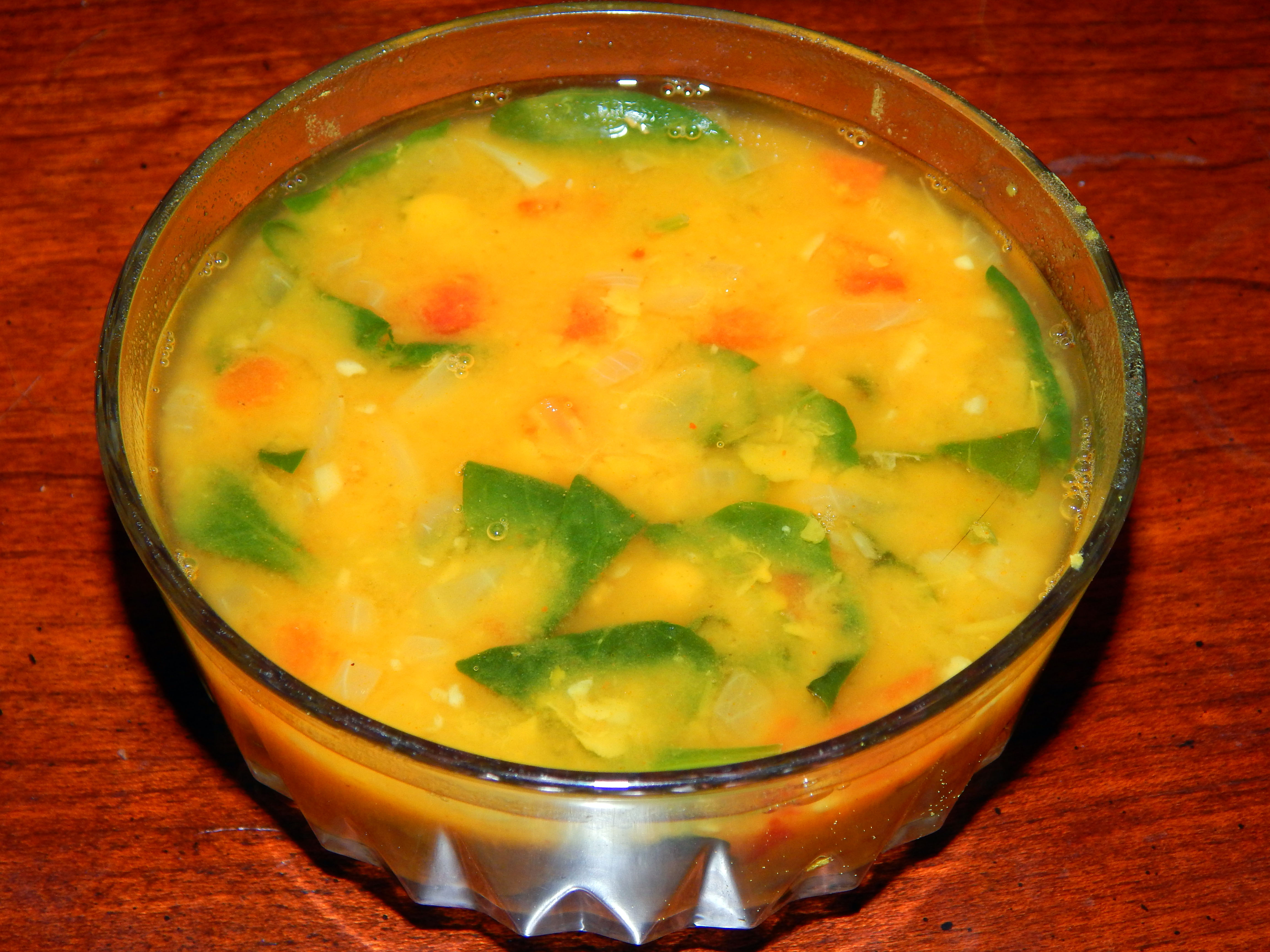 spinach-dal-only-in-glass-bowl