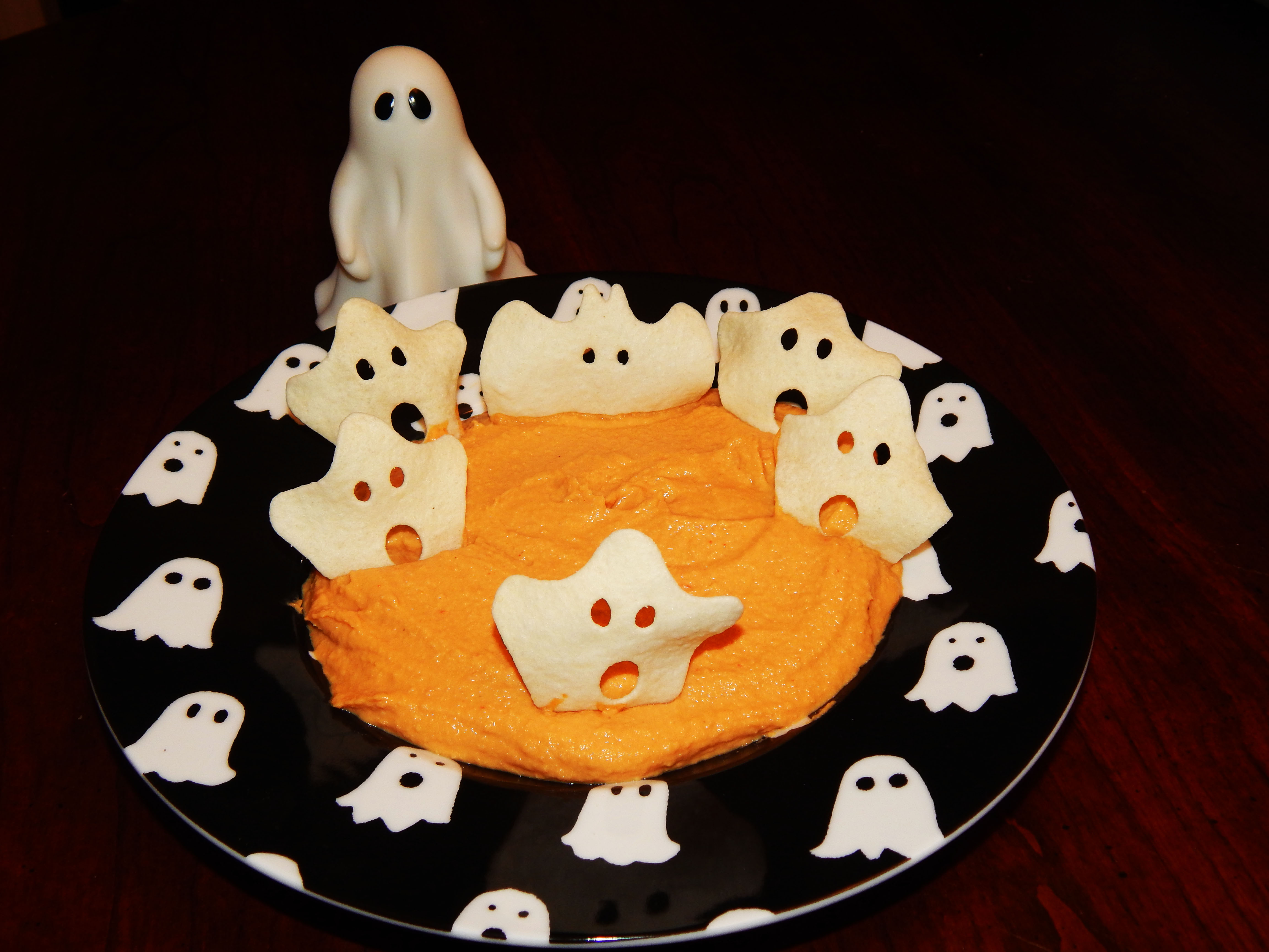 cheezy-chipotle-hummus