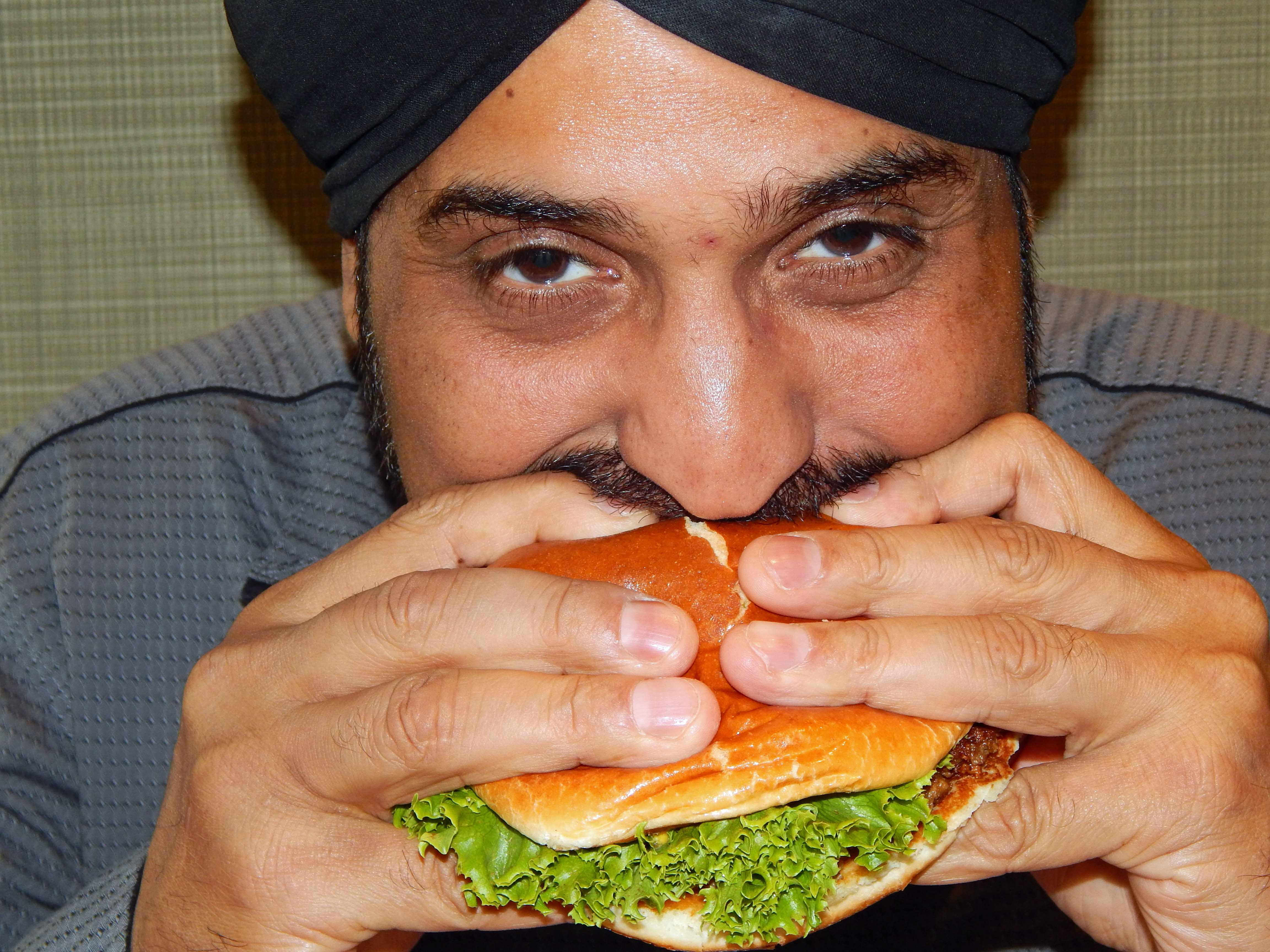 Impossible Burger Happy Diner