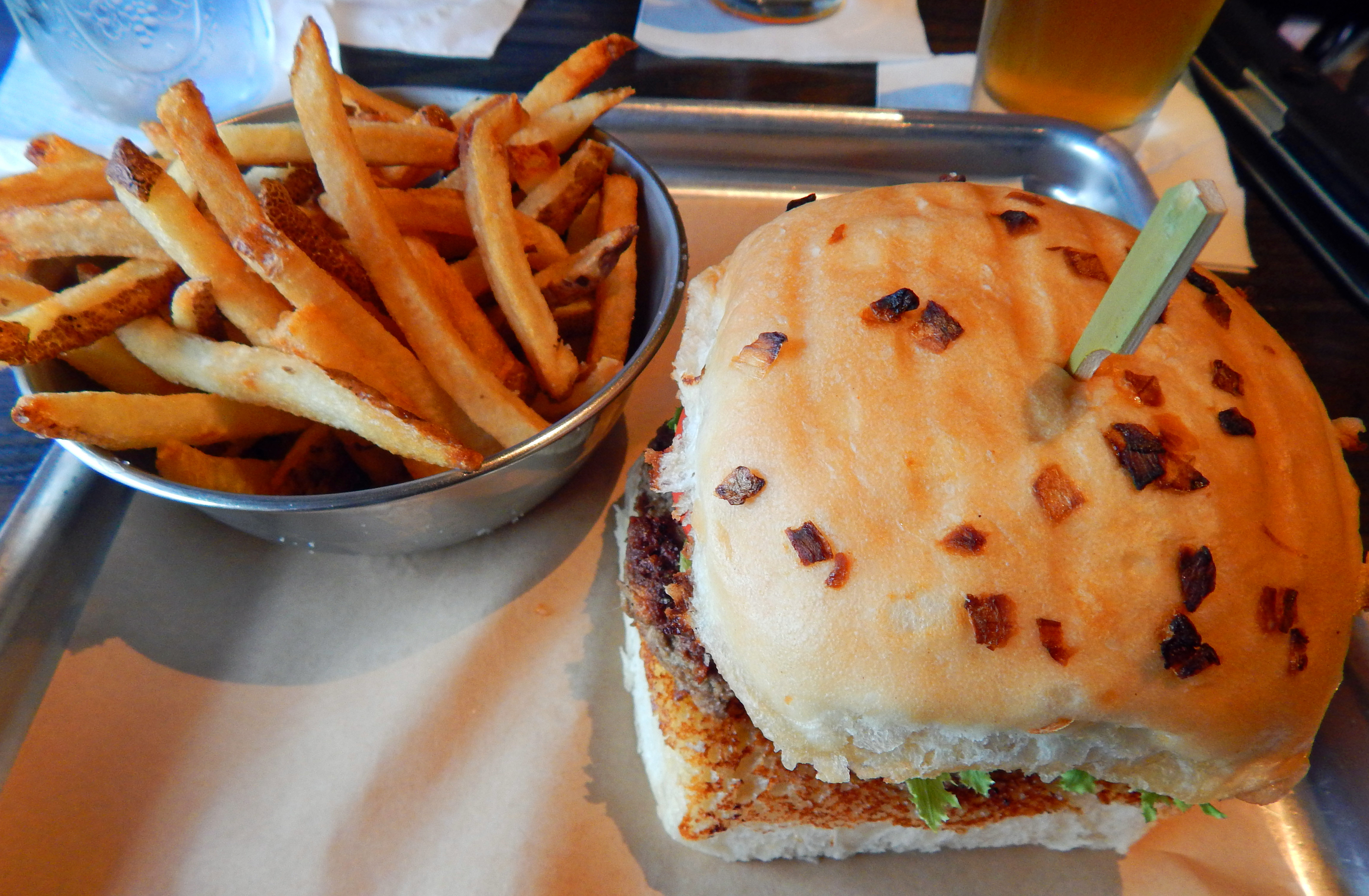 Impossible Burger Duckworth Onion Bun