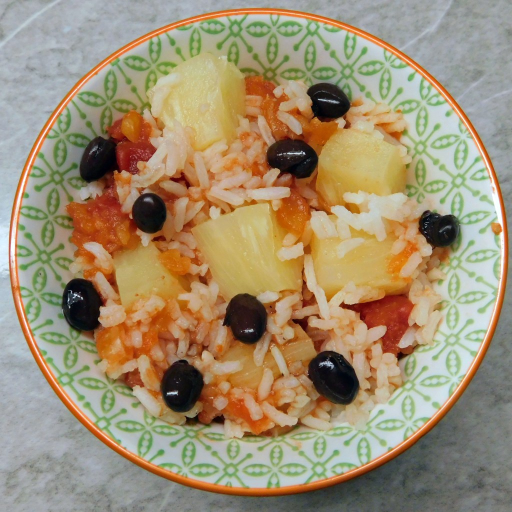 Pineapple Fruit, Salsa, And Bean&nbsp;Bowls